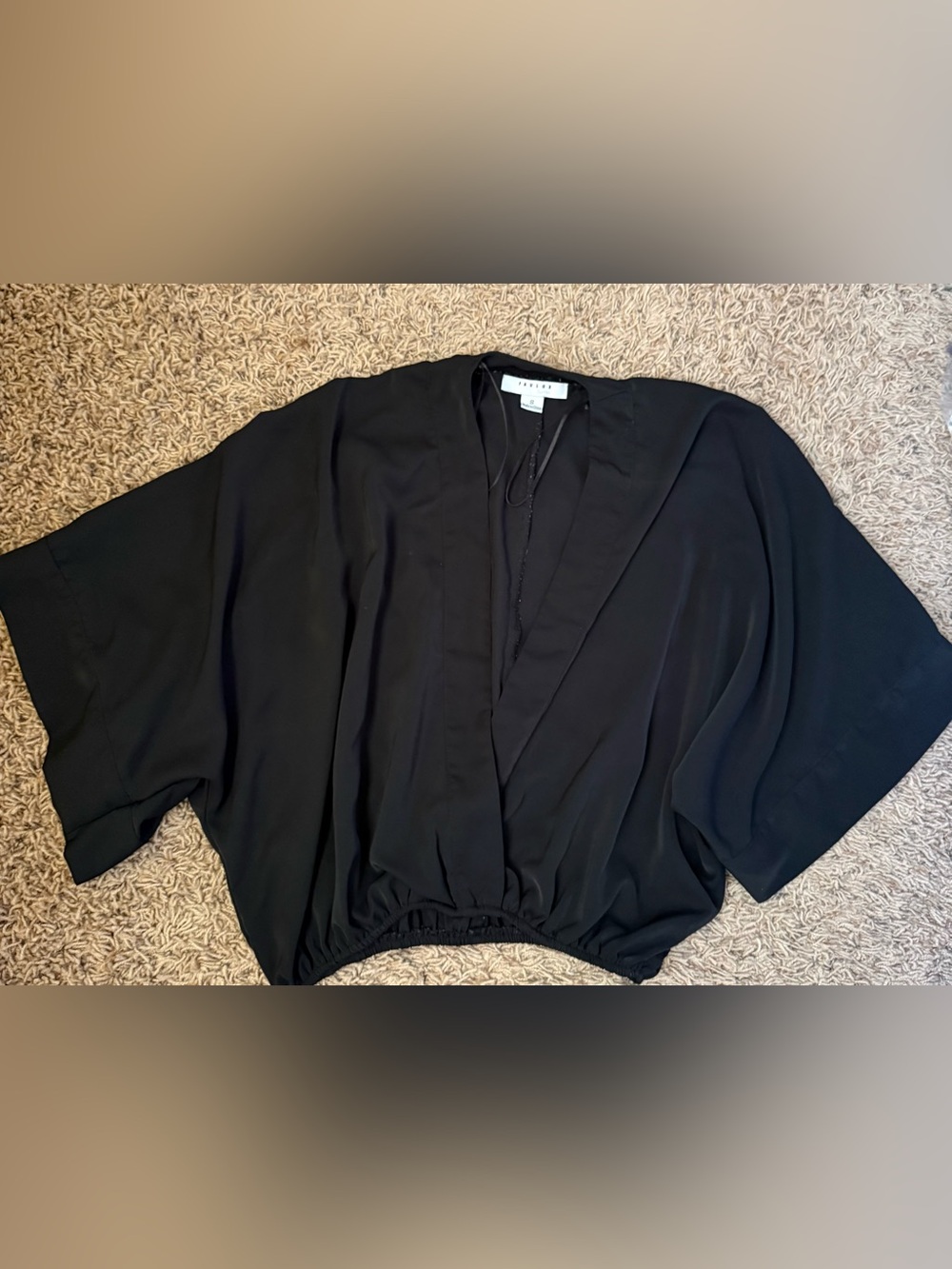 FAVLUX Black cropped V-Neck Elastic-Hem Blouse